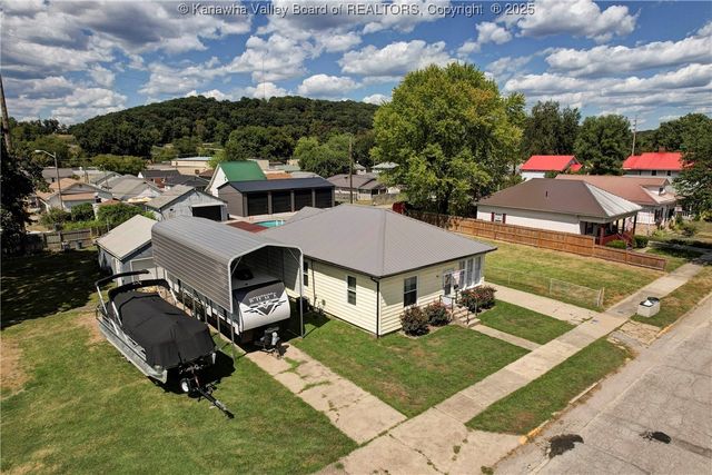 105 9th Avenue, South Charleston, WV 25303