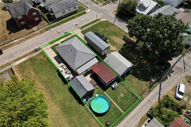 105 9th Avenue, South Charleston, WV 25303