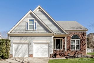 7113 Cornerstone Drive, Charlotte, NC 28269