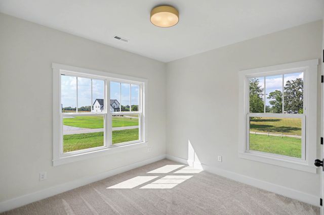 5131 Starks Road, Cross Plains, TN 37049