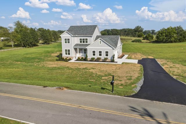5131 Starks Road, Cross Plains, TN 37049