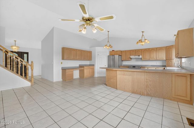 8927 E Pineview Drive, Huntsville, UT 84317