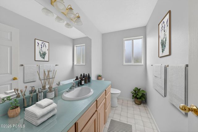 8927 E Pineview Drive, Huntsville, UT 84317