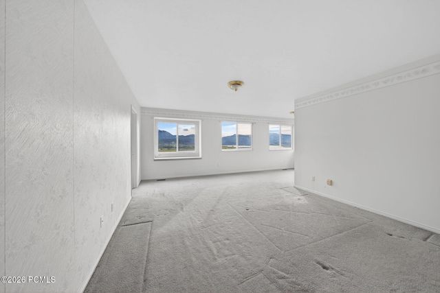 8927 E Pineview Drive, Huntsville, UT 84317