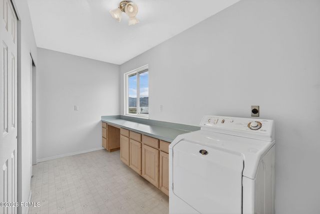 8927 E Pineview Drive, Huntsville, UT 84317