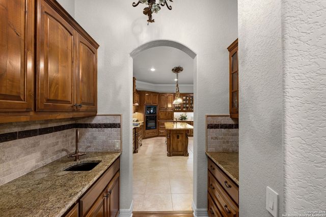 20027 Buckhead, Garden Ridge, TX 78266