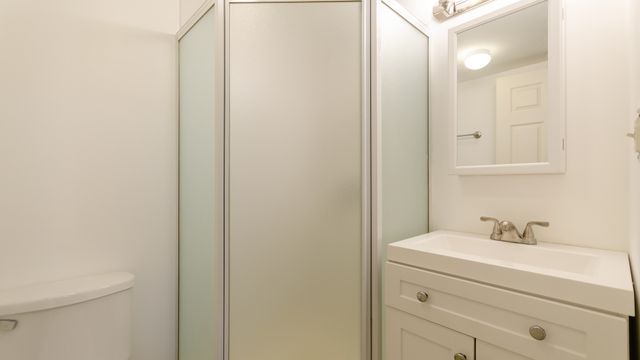 1147 E 61st Street 3, Chicago, IL 60637