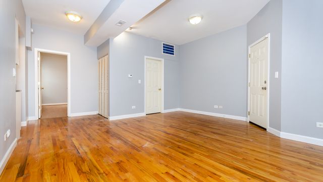 1147 E 61st Street 3, Chicago, IL 60637