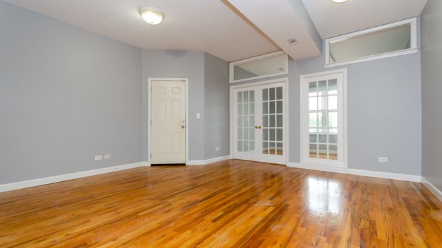 1147 E 61st Street 3, Chicago, IL 60637