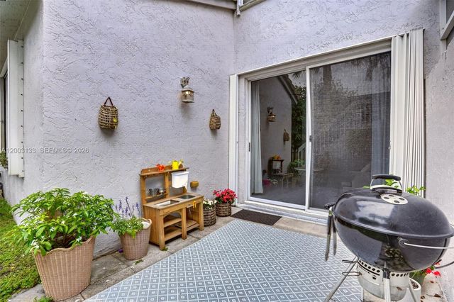 16862 SW 1st St, Pembroke Pines, FL 33027