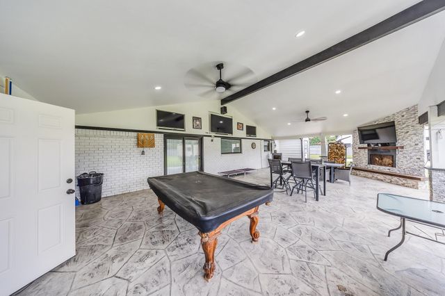 11910 E Morgan Dr Drive, Houston, TX 77065