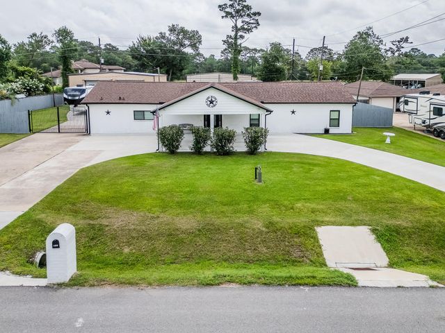 11910 E Morgan Dr Drive, Houston, TX 77065