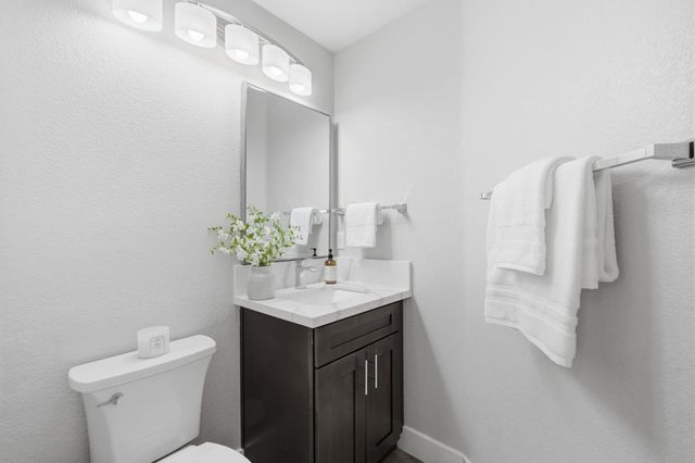 1548 Palatia Dr, Roseville, CA 95661