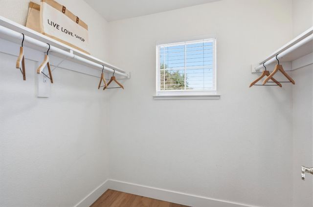 1548 Palatia Dr, Roseville, CA 95661