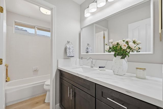 1548 Palatia Dr, Roseville, CA 95661