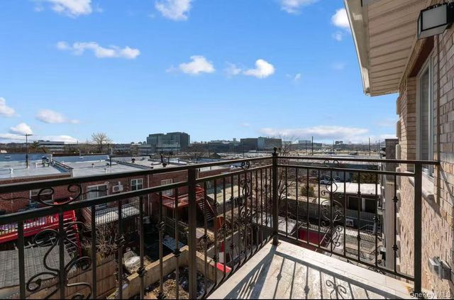 2563 125th Street, Flushing, NY 11354