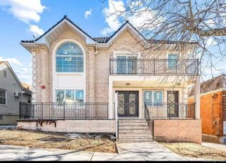 2563 125th Street, Flushing, NY 11354