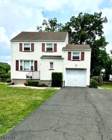 220 Penfield Pl, Dunellen Boro, NJ 08812