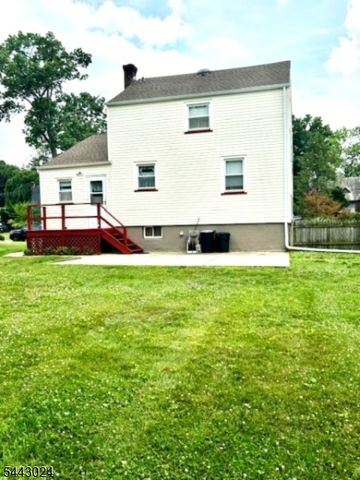 220 Penfield Pl, Dunellen Boro, NJ 08812