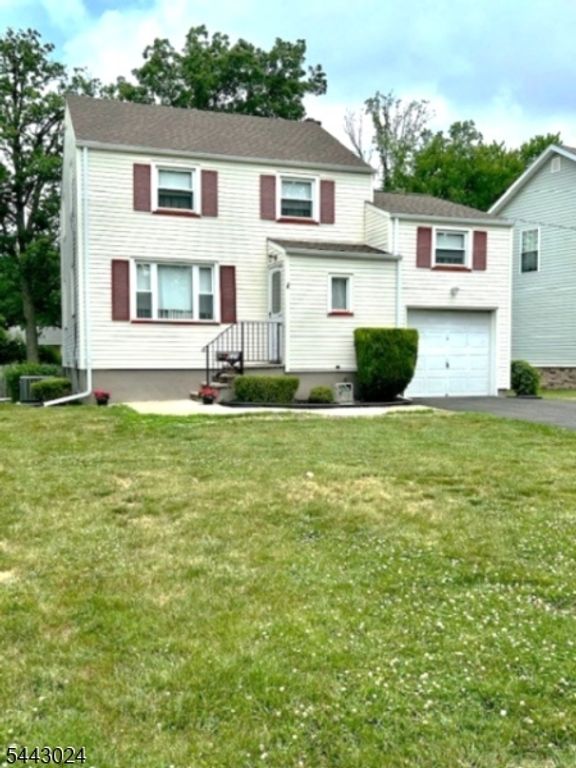 220 Penfield Pl, Dunellen Boro, NJ 08812