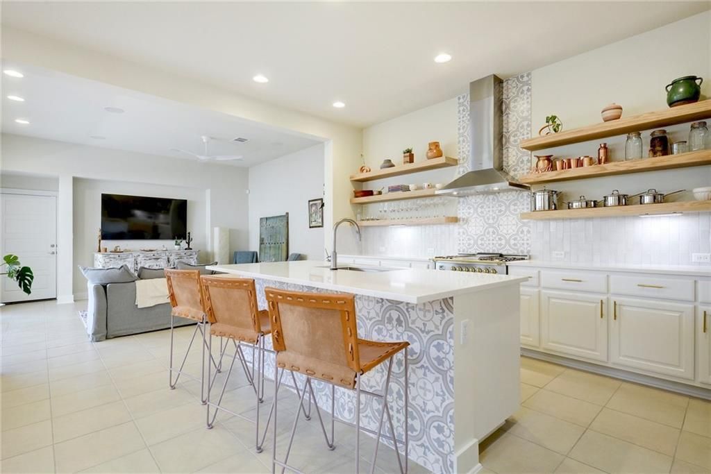 1508 Arcilla ST, Austin, TX 78741