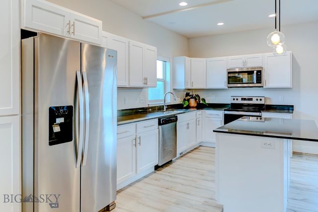 817 Milky Way Drive B, Bozeman, MT 59718