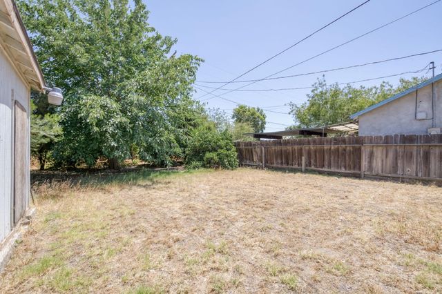3518 E Clay Avenue, Fresno, CA 93702