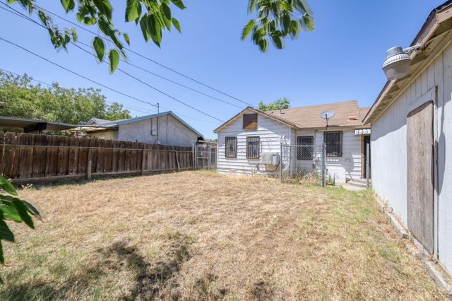 3518 E Clay Avenue, Fresno, CA 93702