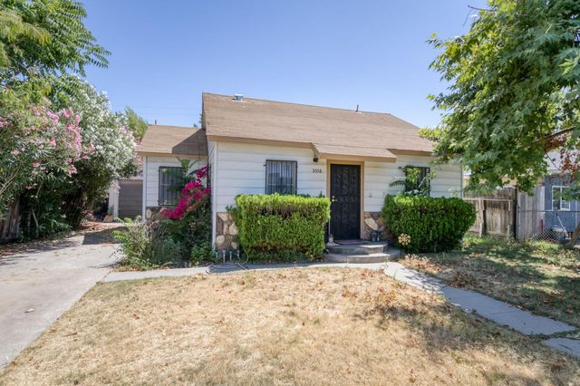 3518 E Clay Avenue, Fresno, CA 93702