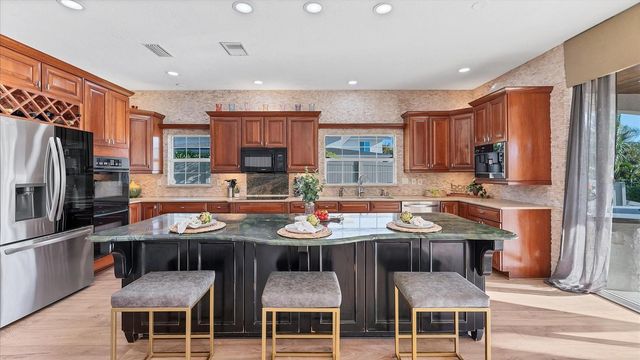 7300 COVE TERRACE, Sarasota, FL 34231