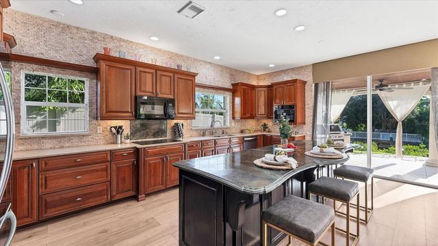 7300 COVE TERRACE, Sarasota, FL 34231