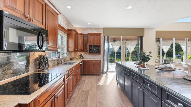 7300 COVE TERRACE, Sarasota, FL 34231