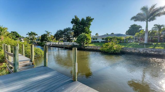 7300 COVE TERRACE, Sarasota, FL 34231