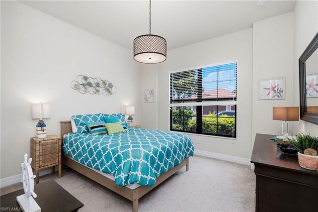 28086 Kerry CT, Bonita Springs, FL 34135