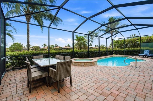 28086 Kerry CT, Bonita Springs, FL 34135