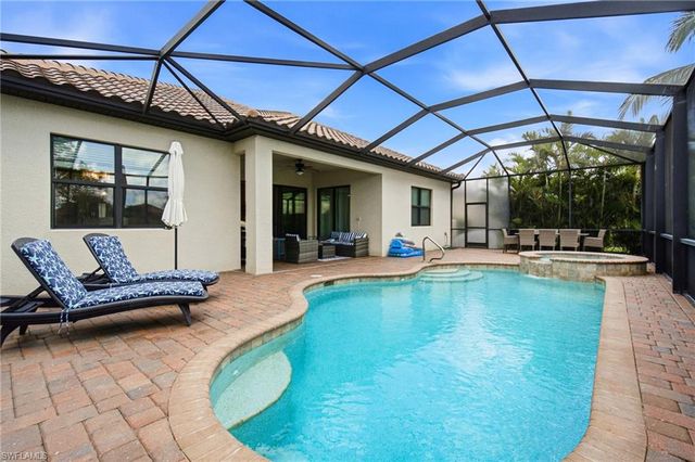 28086 Kerry CT, Bonita Springs, FL 34135