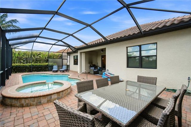 28086 Kerry CT, Bonita Springs, FL 34135