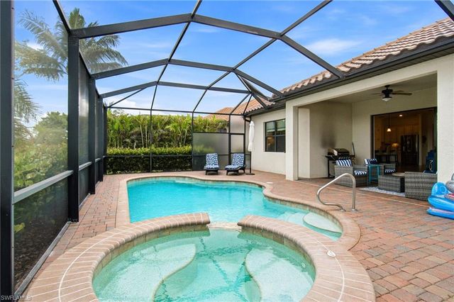 28086 Kerry CT, Bonita Springs, FL 34135