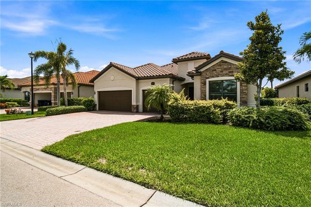 28086 Kerry CT, Bonita Springs, FL 34135
