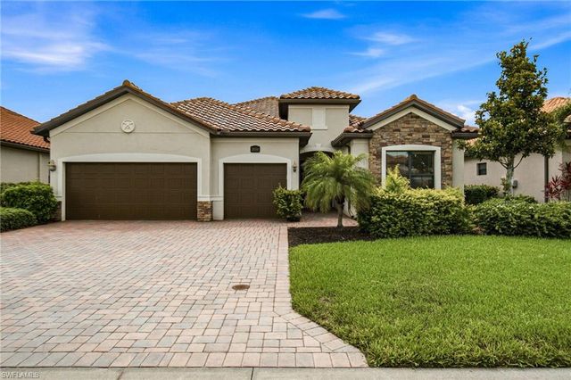 28086 Kerry CT, Bonita Springs, FL 34135