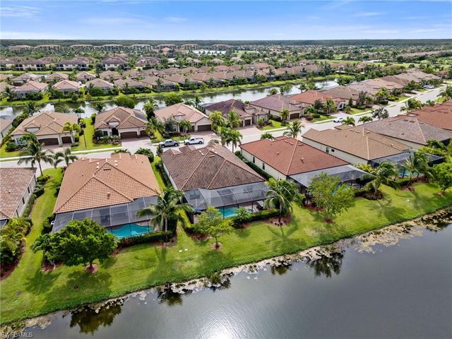 28086 Kerry CT, Bonita Springs, FL 34135