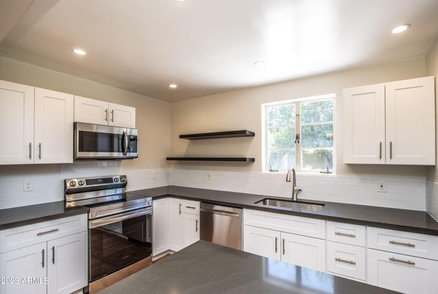 3023 E MULBERRY Drive, Phoenix, AZ 85016