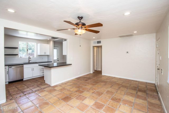 3023 E MULBERRY Drive, Phoenix, AZ 85016