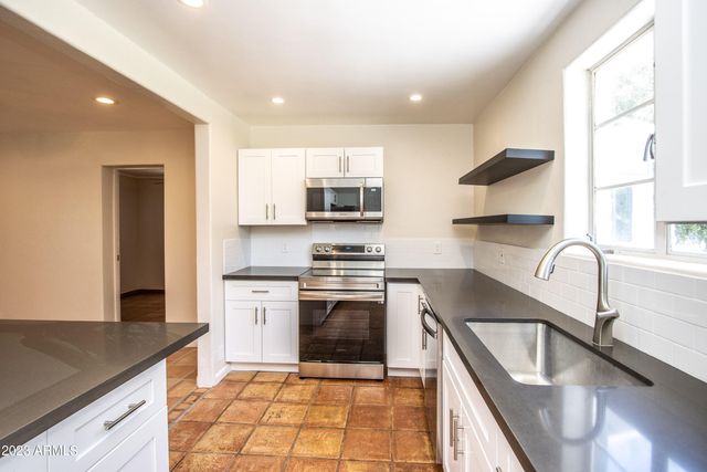 3023 E MULBERRY Drive, Phoenix, AZ 85016