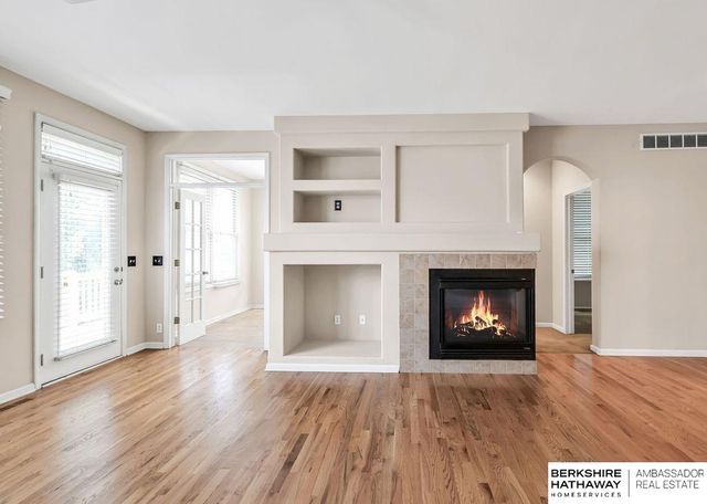 959 S 188th Terrace, Elkhorn, NE 68022