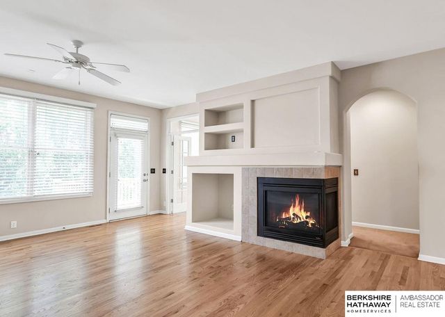 959 S 188th Terrace, Elkhorn, NE 68022