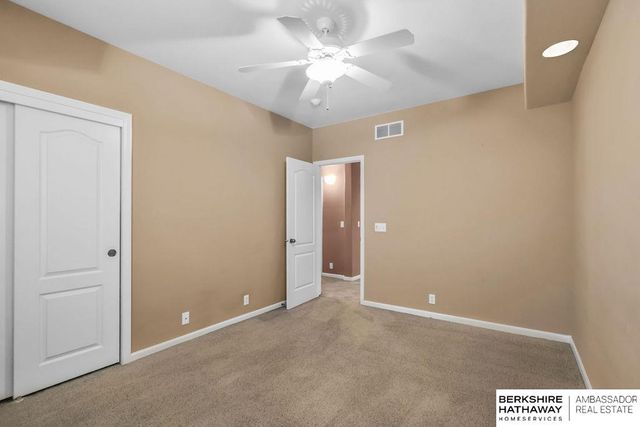 959 S 188th Terrace, Elkhorn, NE 68022