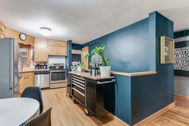 W4945 Harvest LANE, La Crosse, WI 54601