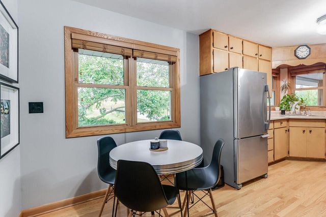 W4945 Harvest LANE, La Crosse, WI 54601