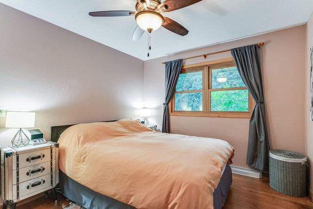 W4945 Harvest LANE, La Crosse, WI 54601